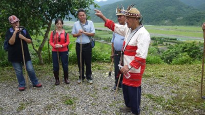 入山前，由樂水部落耆老帶領祈福儀式，告知祖靈此行目的，護佑大家平安順利