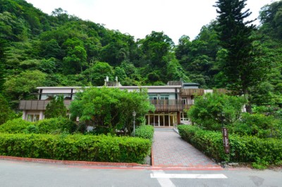 鳩之澤本館