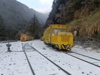 蹦蹦車道雪景1