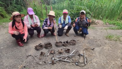 圖五、永安社區發展協會翡翠水庫食蛇龜野生動物保護區巡視拆除獵具