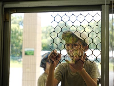 透過親手操作，讓參與者更能體會窗殺防治的重要性，也將保育觀念轉化為實際行動力。